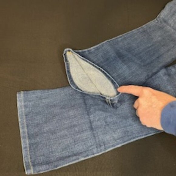 Women's BKE Demin, vintage Stardust Stretch flare jeans. Size 27 x 31 1/2 - Picture 5 of 13
